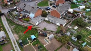 Photo 1- click for photo gallery